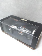 MINICHAMPS MCLAREN MERCEDES MP4/12 1/18