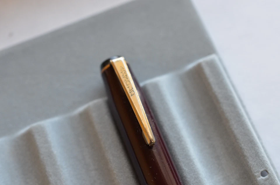 vintage fountain pen Arnold maroon gold trim Petersburg VA lever fill - Image 3 of 4