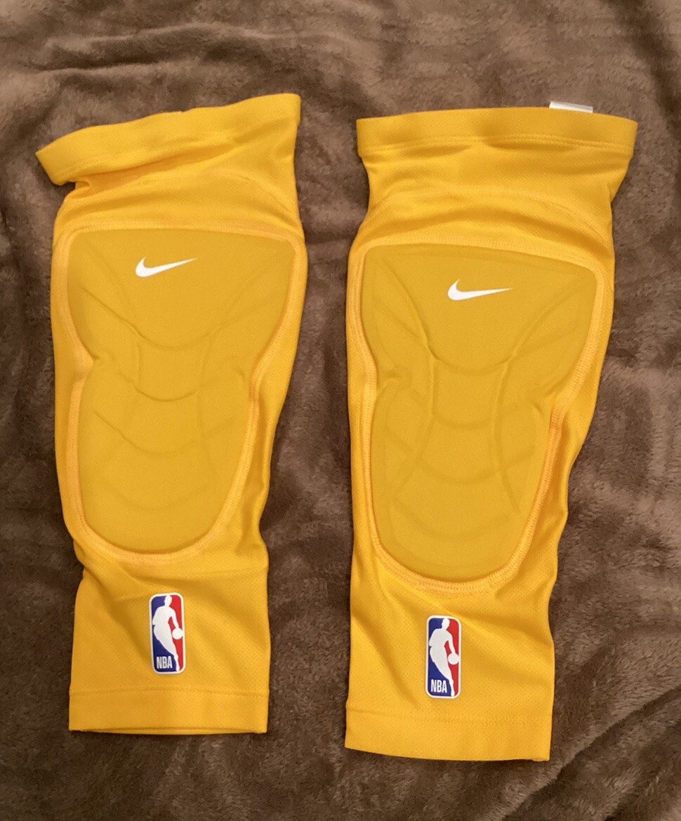 nike basketball protective gear