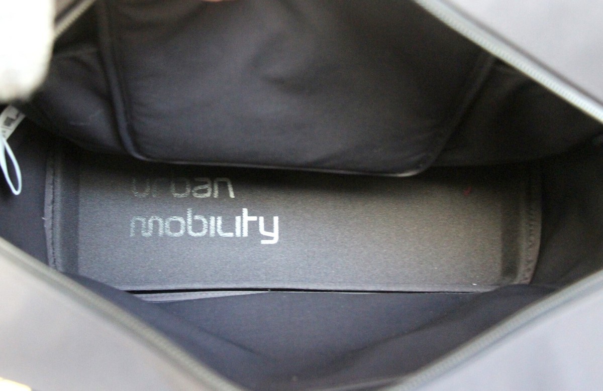 URBAN MOBILITY PUMA トートバッグ PUMA URBAN MOBILITY Black Nylon Zip Top Tote Travel Sports Carry