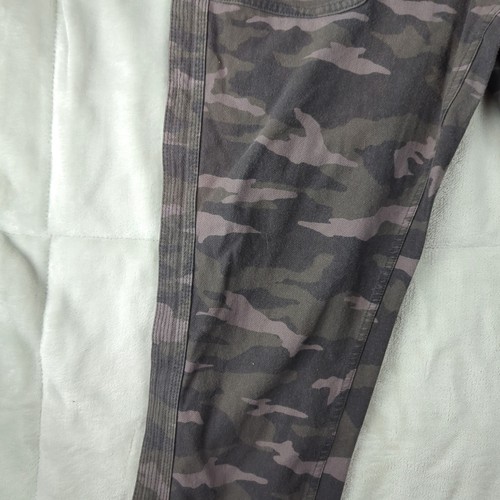 Athleta Camo Farrallon Jogger Olive Camo Size 8 Drawstring Pockets Workout Gym - Picture 8 of 18
