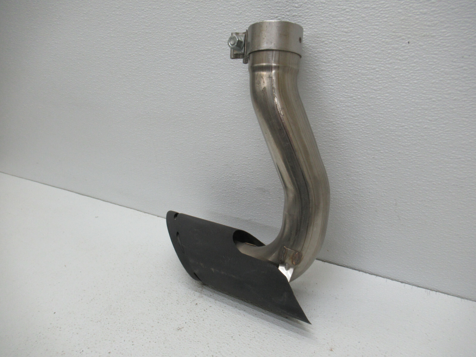 LAMBORGHINI URUS EXHAUST MUFFLER TIP END PIPE OEM 4ML253681AJ
