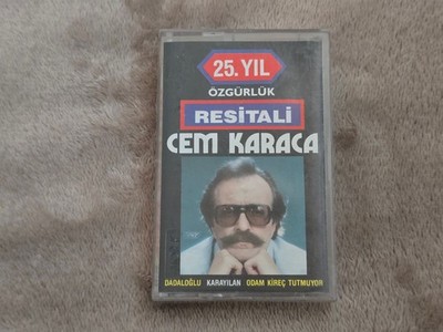 Cem Karaca   25. Yıl Özgürlük Resitali  Original MC  Anadolu Rock 