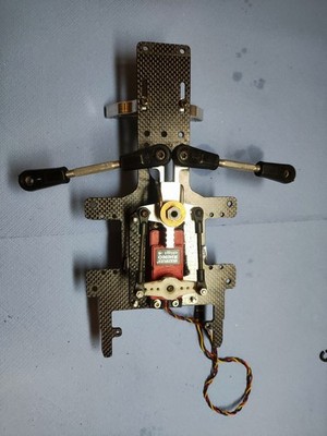 FG Radioplatte Carbon, Servo Rhino Digi 4, Alu Servosaver , Dämpferbrücke FG 08