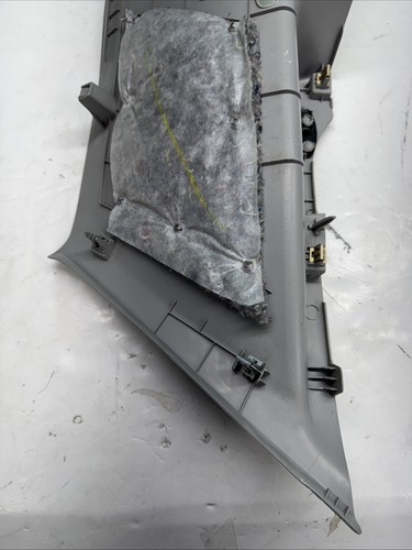 2017-2020 Chevrolet Trax Rear Left C Pillar Upper Quarter Trim Panel 95949942 - Picture 5 of 8