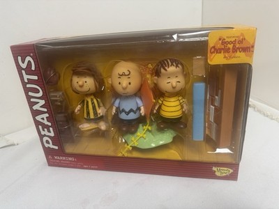 Memory Lane PEANUTS Good Ol Charlie Brown SALLY CHARLIE LINUS Great Pumpkin 2002