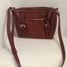 Brown Pebbled Buckle Accent Zip Closure Gold Hardware Adjustable Shoulder Bag