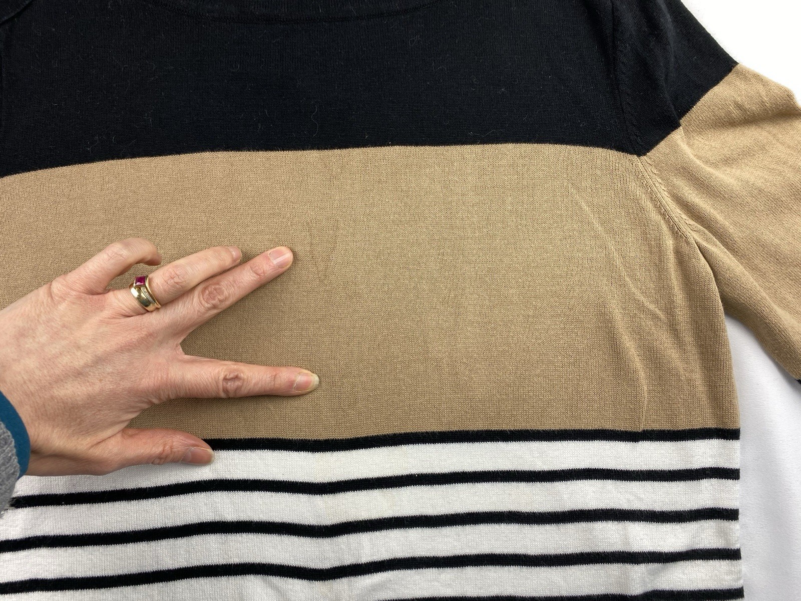 Ladies Tommy Hilfiger Striped Jumper Size Large (uk12) Black / White / Camel  thumbnail 5