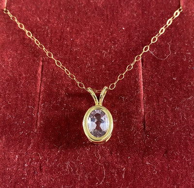 Vintage 375 9 kt Gelbgold 17 Zoll feine Kette Halskette Amethyst Anhänger klein