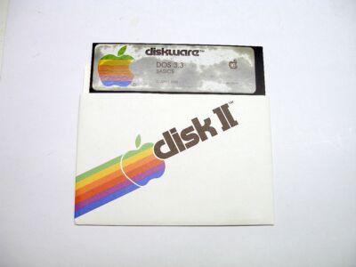 DOS 3.3 BASICS for Apple II,  II+, Apple IIe, IIc, IIGS by Apple Computer, 1980-