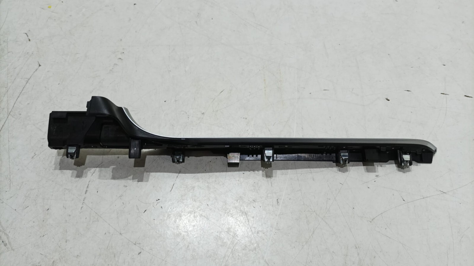 Picture 4 of 5
