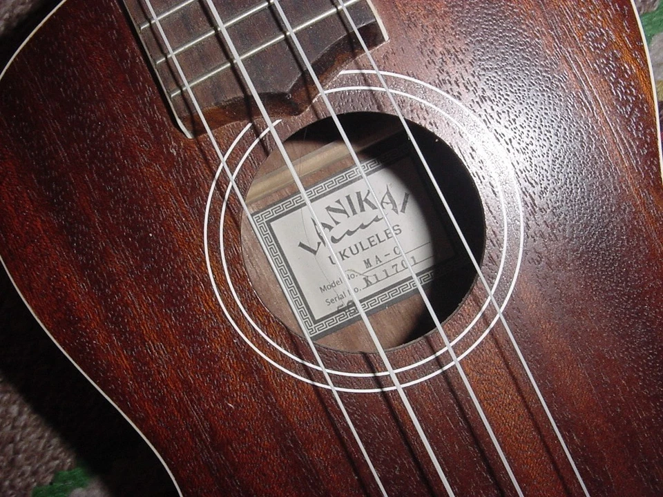 LANIKAI UKULELE MA - C MOGNO UKE MUITOS MAIS LISTADOS NA LOJA - Imagem 3 de 4