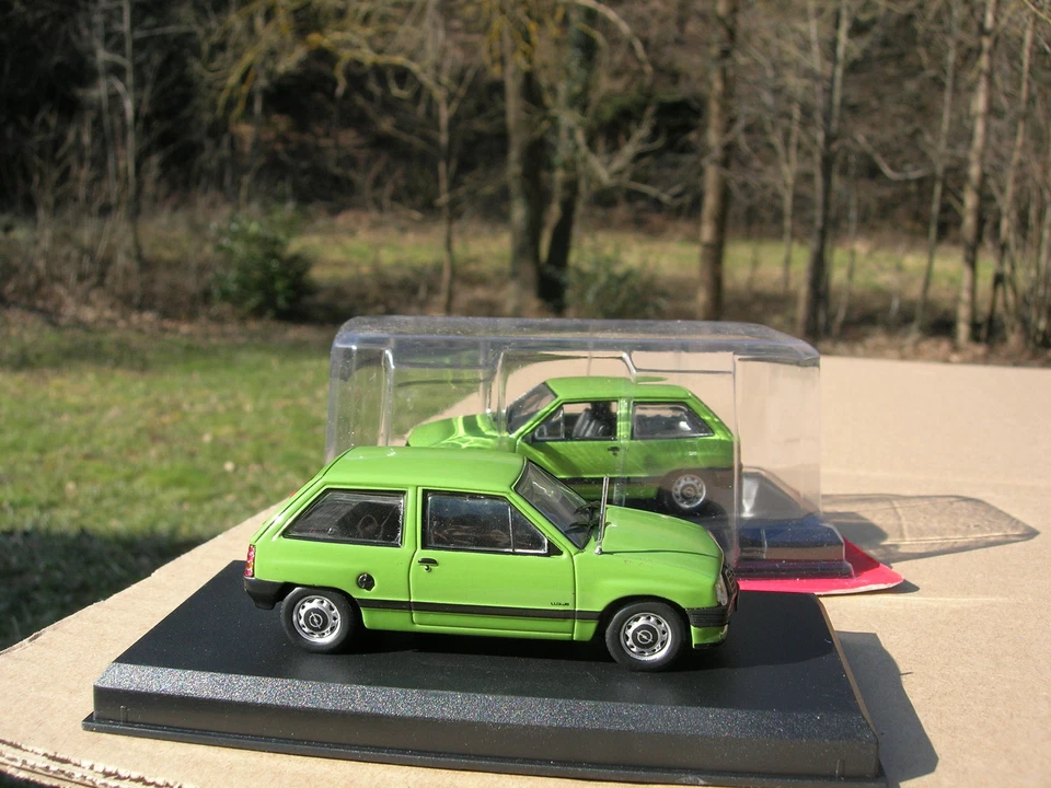 1/43 METAL OPEL CORSA 3 portes 1982 Verte ! - Photo 4/4