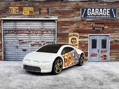   HOT WHEELS  White Mitsubishi Eclipse Concept Car C1  