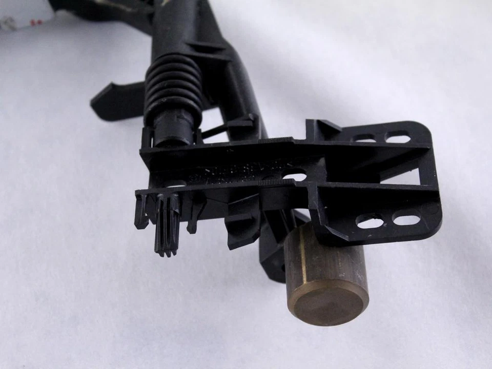 99755546201V05 Handle Internal Connector Front Right Porsche Cayman 987 MK2 2 - Image 2 of 4