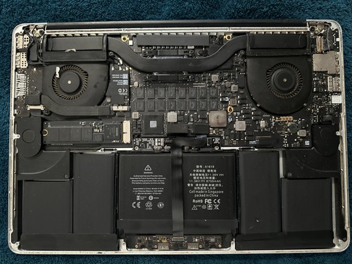 MacBook Pro 15" Retina (Mid-2015) – i7 2.8GHz – 16GB RAM – R9 M370X - Bild 4 von 8