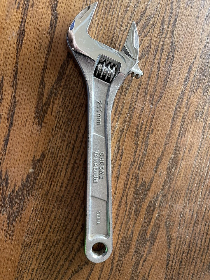 Llave Cobalto Ajustable Cromo Vanadio 200 mm/8" EE. UU. Foto 4 de 4