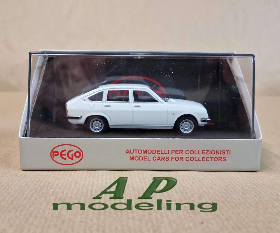 modellino auto 1:43 lancia beta automodelli vintage da collezione della pego - Immagine 2 di 4