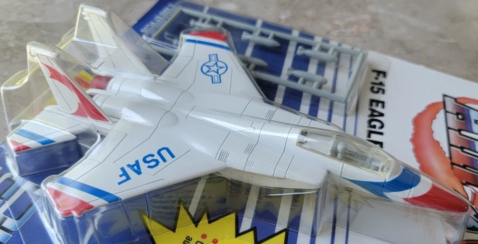 Vintage New 1990 Revell Air Aces USAF McDonnell Douglas F-15 Eagle 8642 Sealed - Image 4 of 4