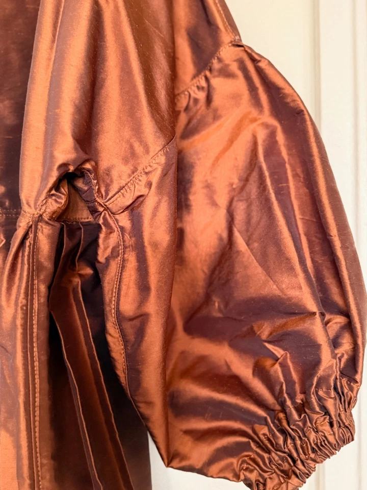 Abrigo llamativo 100 % seda Dupioni - Elegancia de cobre artesanal con bola dramática Foto 2 de 4