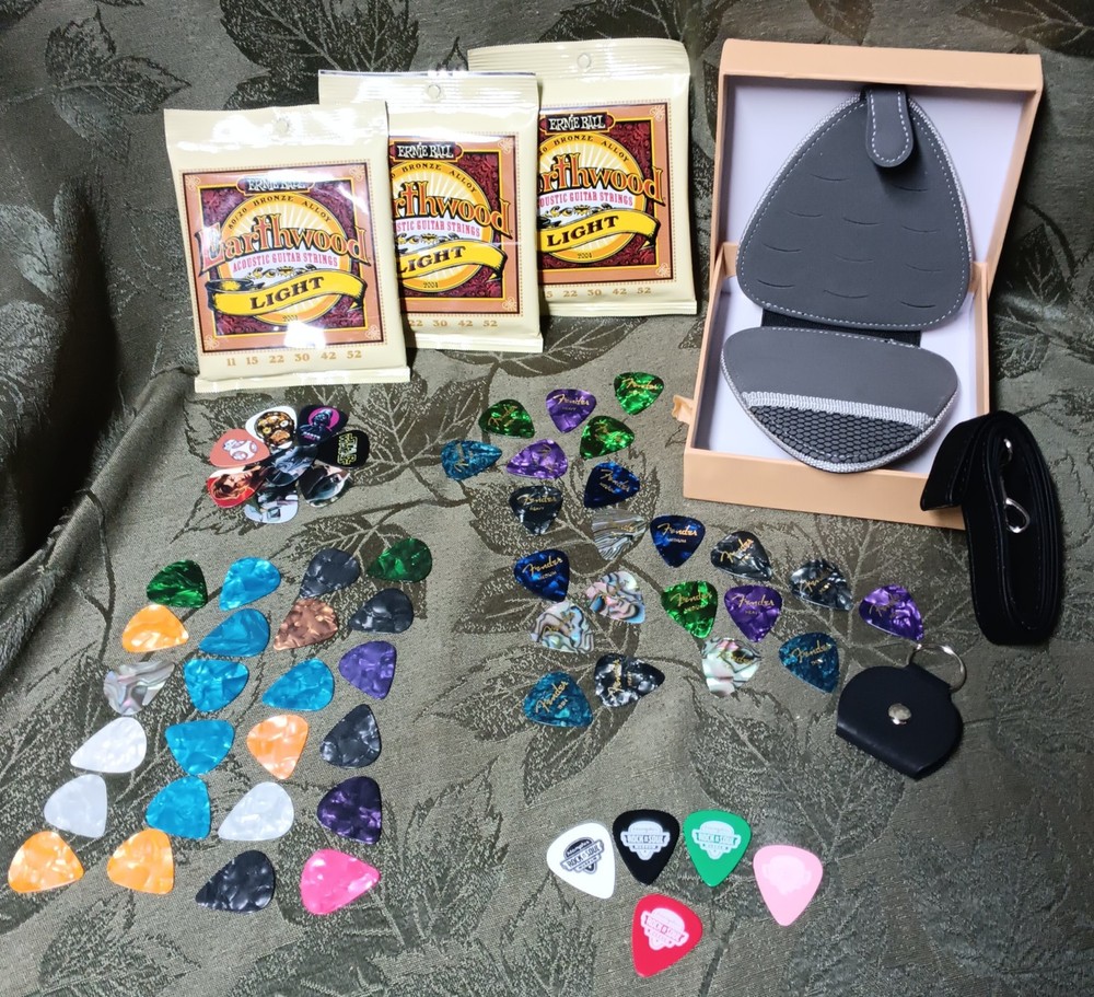 Epic Guitar Lovers Lot - 58 Fender Star Wars Picks with Case and Strap