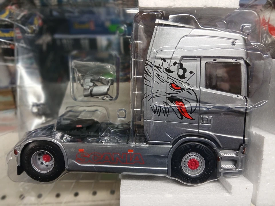 Solido S2400305 camion motrice Scania S580 Highline 1/24 - Immagine 2 di 2