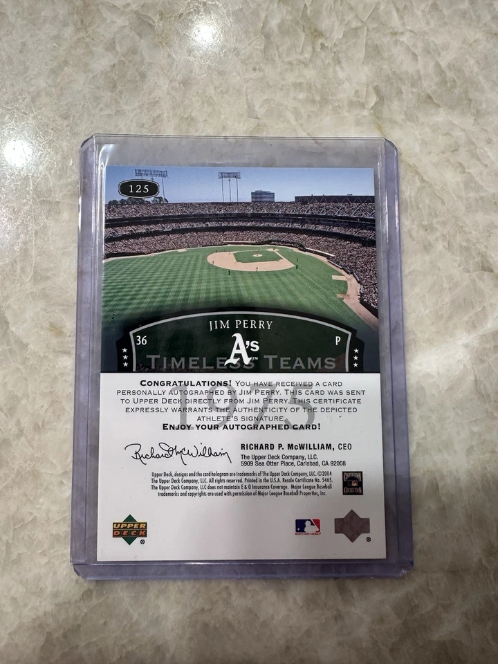Tarjeta automática Upper Deck Legends Timeless Teams Silver Auto Jim Perry #125 2004 Foto 4 de 4