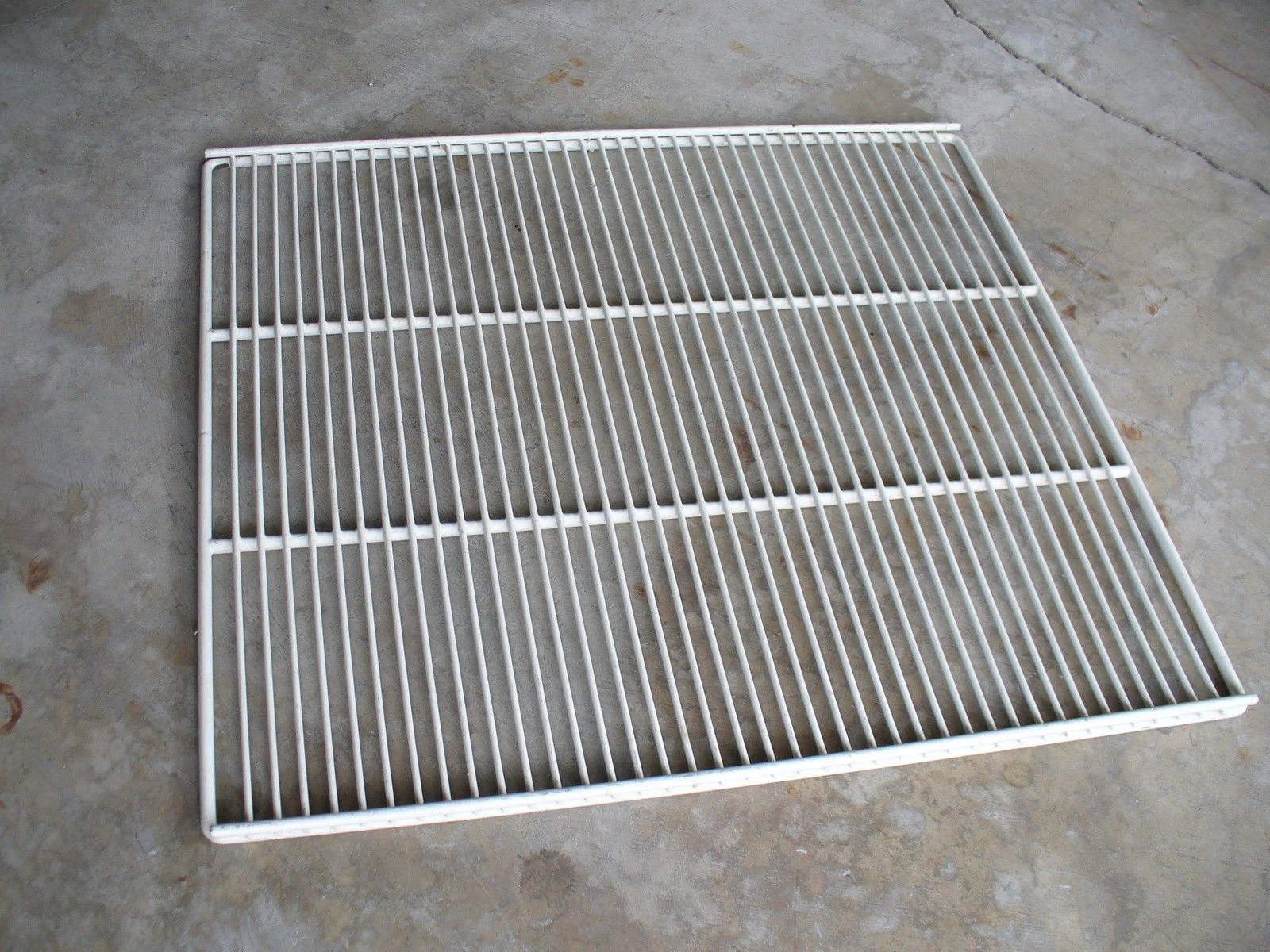 LARGE SHELVE FOR DISPLAY COOLER -26 1/2 WIDE X 21 DEEP-TRUE, BEVERAGE AIR