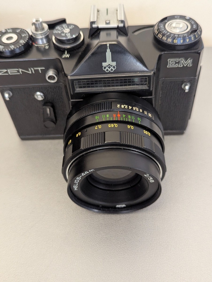 Zenit EM & Helios 44M フィルムカメラ Zenit EM & Helios 44M lens: How to use - Video manual - YouTube