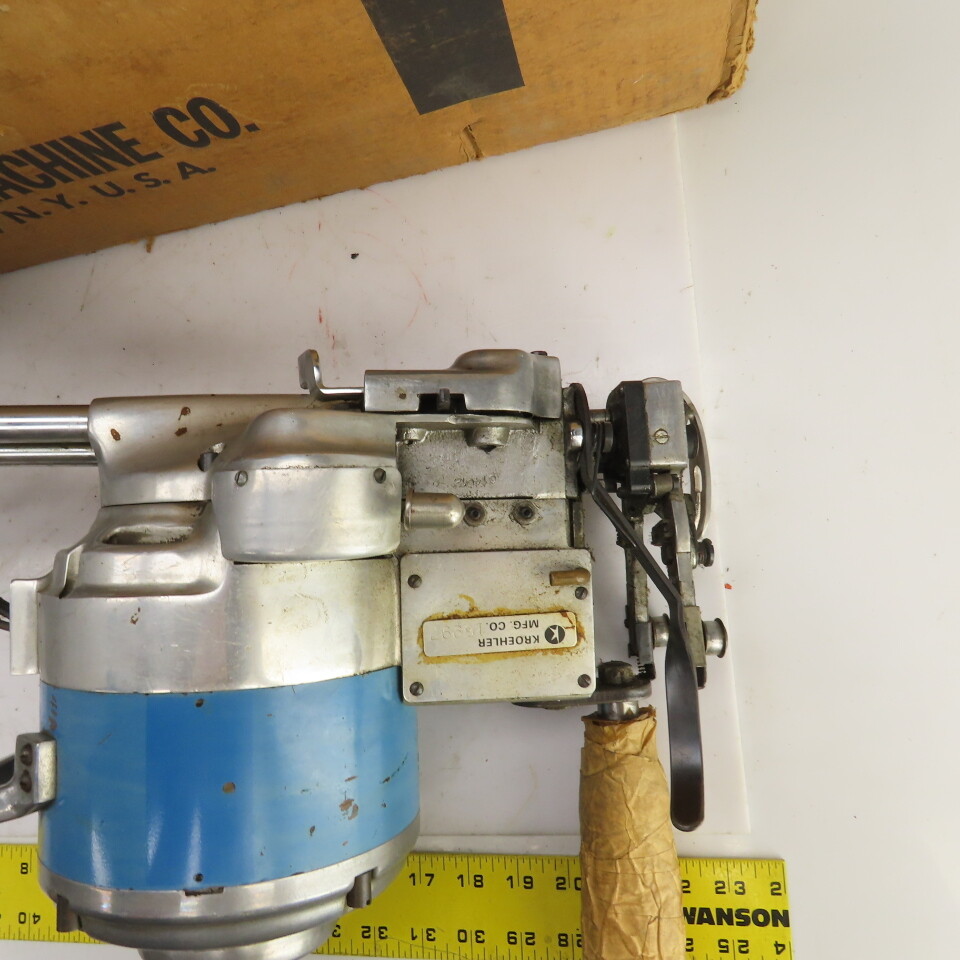 Eastman Blue Streak Class 623 Industrial Fabric Cutting Machine 220V 3PH