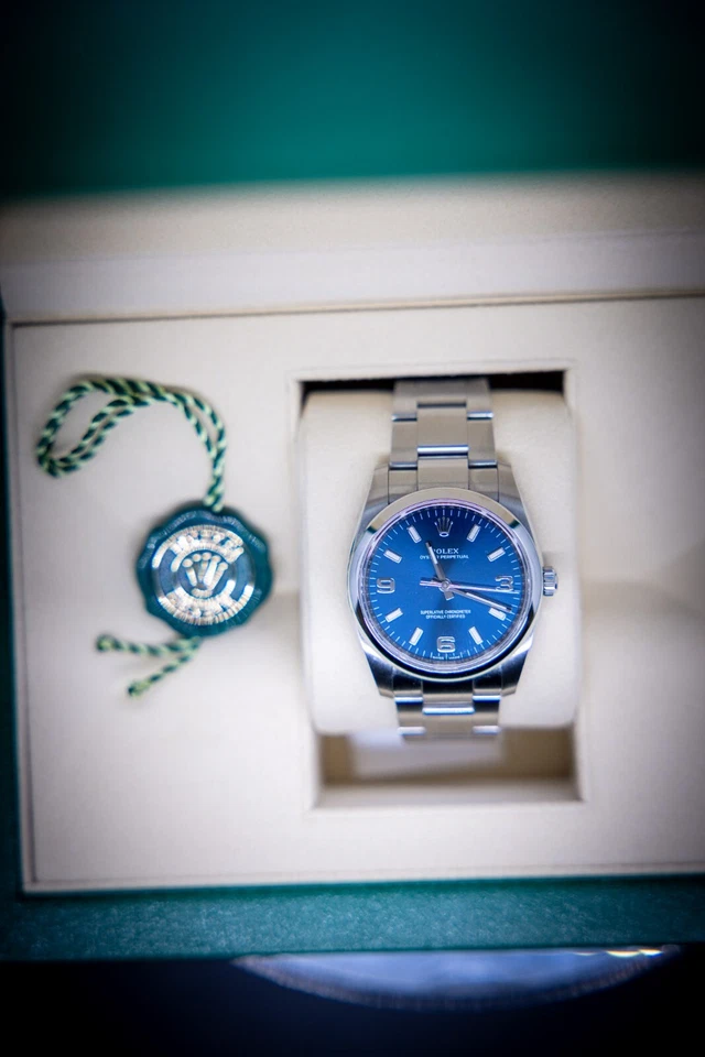 Rolex Oyster Perpetual | 34mm | w/Papers and Authenticity card + Extra Links - Image 3 of 4