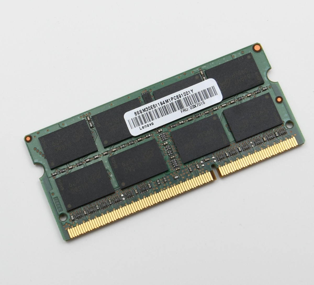 Micron MT16KTF2G64HZ-1G6A1 DDR3 16GB 1600MHz SODIMM PC3L-12800S