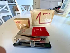 AKAI TAPE SPLICER  in Original box  + splicing Tape with box