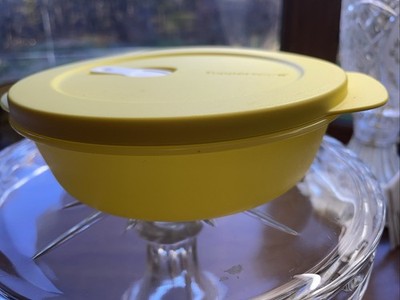 New Tupperware  4 1/4  C Crystal wave Bowl