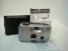 Prefocused 35 mm Camera Film Built In Flash Optical Lens Manual Case Box