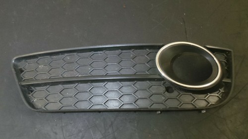 Y223-019 Audi A5 8T Nebelscheinwerfer Gitter Abdeckung Links 8T0807681LH