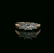 14KT Yellow Gold  Platinum 0.90cttw Diamond Ring   Size 8.25   5.00g