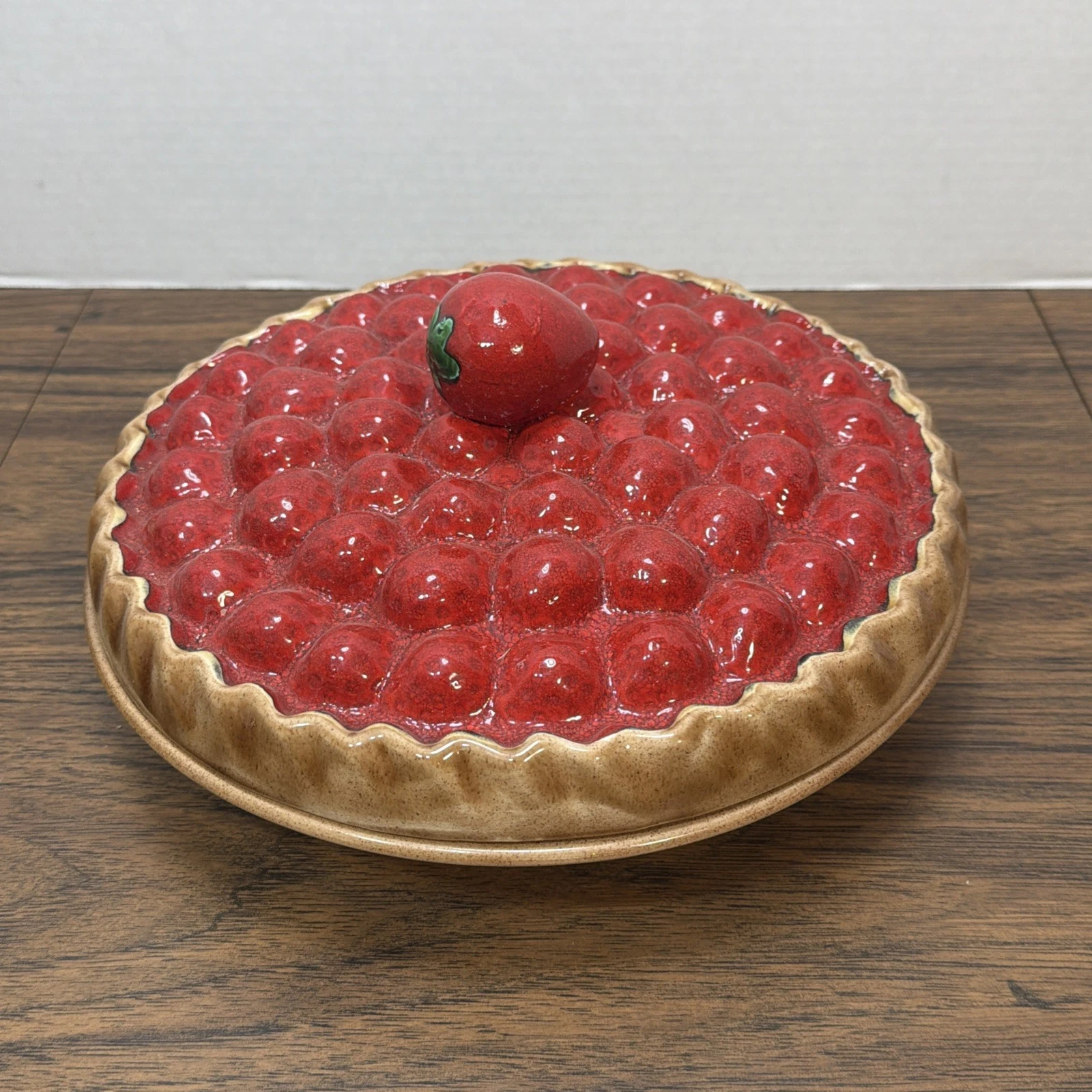 Vintage 11” Strawberry Pie Keeper Covered Pie Dish Dessert Holder Portugal
Opens in a new window or