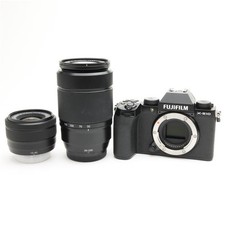 Fujifilm Fuji X-S10 Black  XC 15-45mm  50-230mm II Lens Kit 104