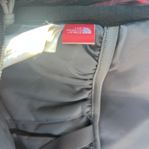 The North Face Amira Red Backpack/Daypack - Nylon Camping/School Bag - Picture 4 of 10