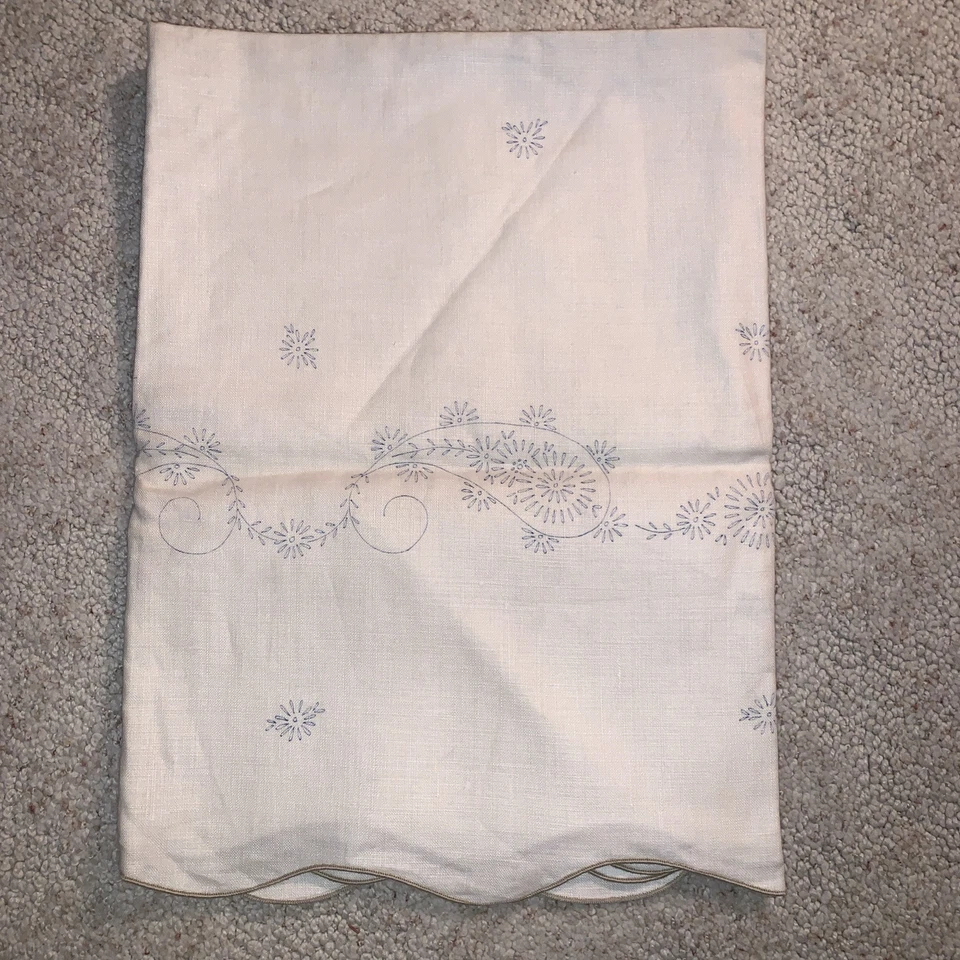 Vtg Stamped Tablecloth to Embroider 100% Belgian Linen 647a Scalloped 50 x 68 - Image 3 of 4