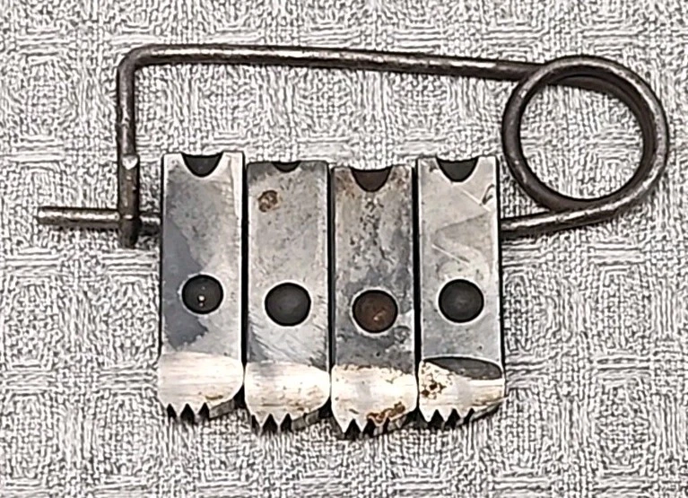 Ridgid Tap Thread Dies 2" Set 1 & 1-R With Holder - Image 2 of 4