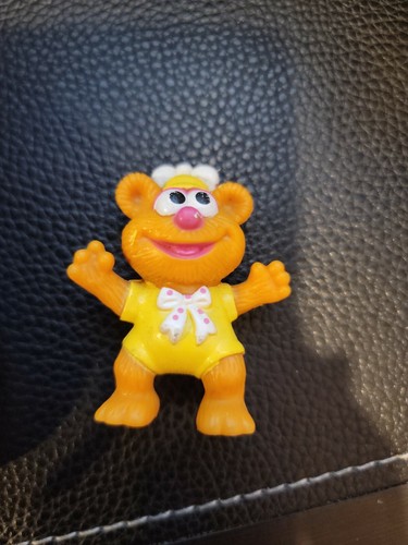Vintage 1986 Muppet Babies Fozzie Bear Figure - Picture 2 of 3