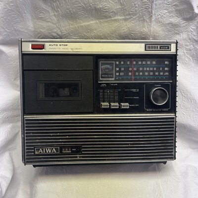 AIWA カセットラジオレコーダー TPR-210 VINTAGE AIWA CASSETTE RADIO RECORDER (TPR-210) VERY RARE For Parts
