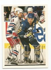 PAT LAFONTAINE 1995-96 TOPPS CARD  NEAR MINT+ CONDITION