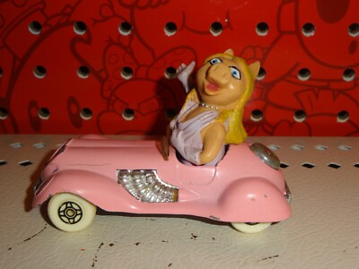 Vintage 1979 Corgi Miss Piggy's pink convertible Roadster diecast