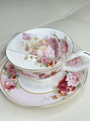 STECHCOL Bone China Peony and Strawberry Pink Set Footed Tea Cup