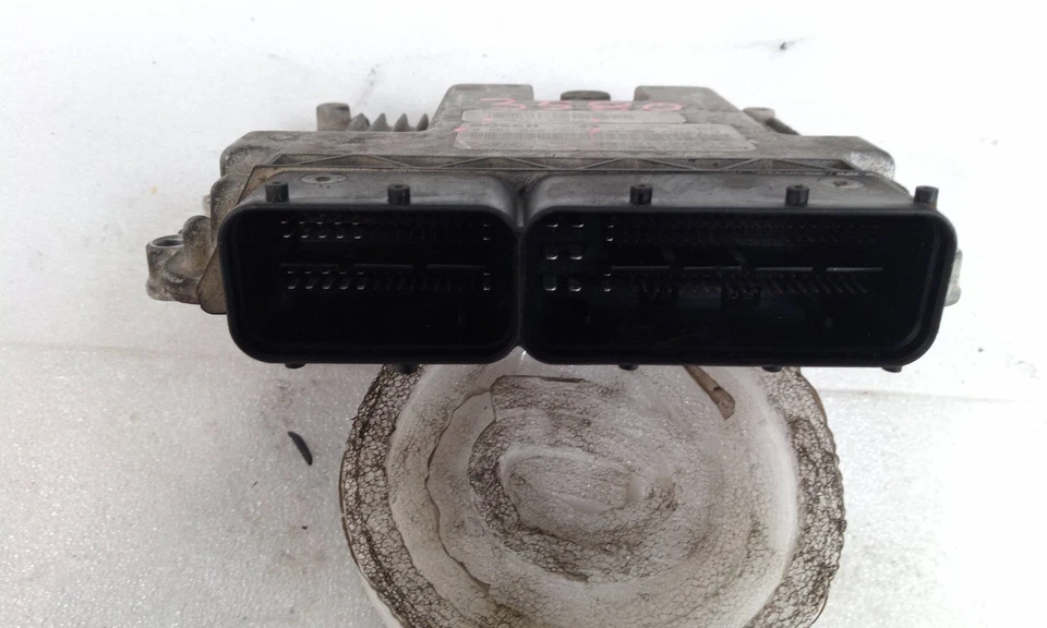 391012A615 centralina motore per KIA RIO II 1.5 CRDI 2005 527679 - Immagine 3 di 4