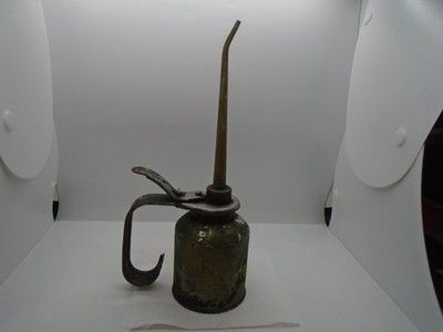 EAGLE MFG Thumb Trigger Pump Oiler Circa 1930's 40's Green Metal Body