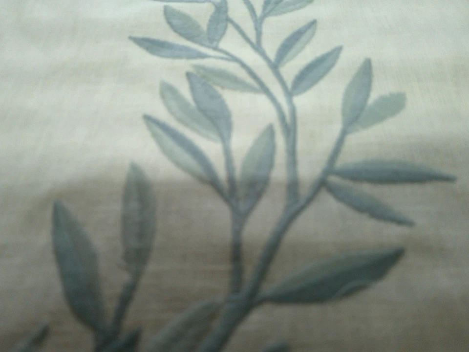 Kravat Alexa Hampton "Leaf Frame" Spa Multi-use Linen Blend Embroidered 2 Yds - Image 4 of 4